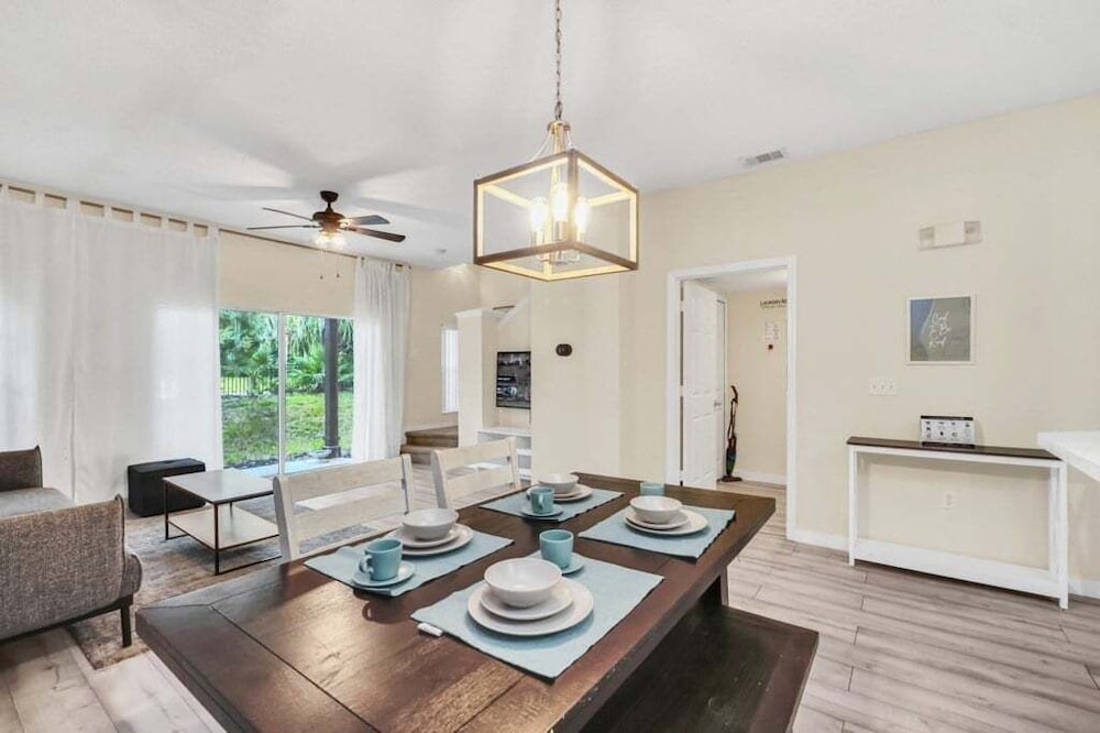 Disney's Back Yard Secret Dream Home! 3 Bedroom Townhouse