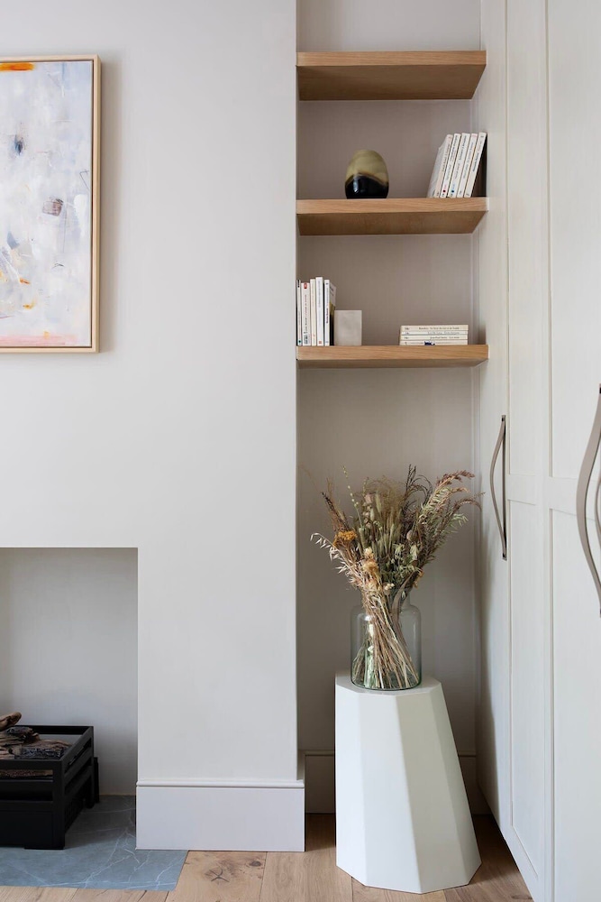 Luxury 3 Bed Canal House, Little Venice