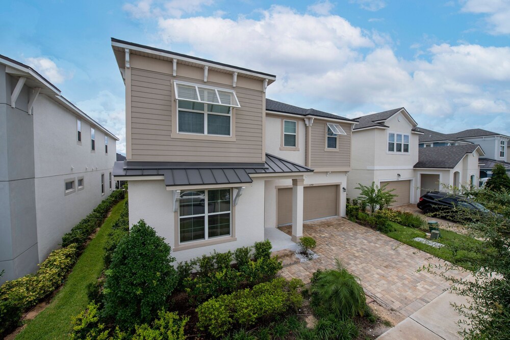 1799 Amazing 9Bd Near Disney