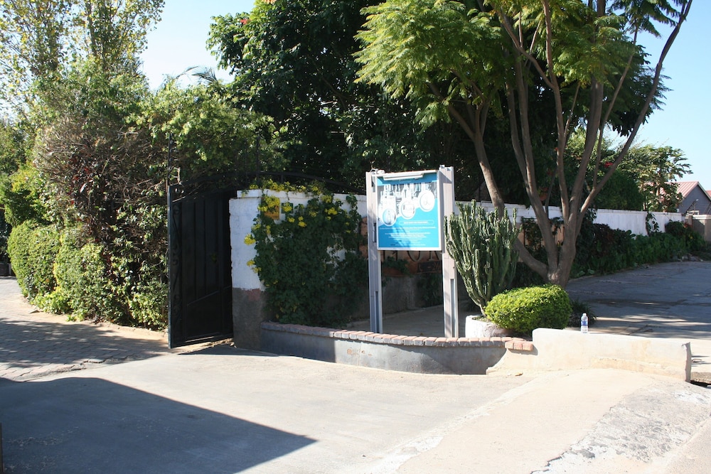 Honeybed Lodge