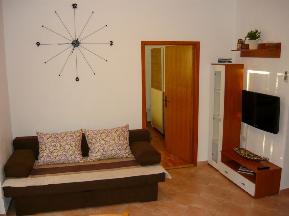 Frane - Family Apartment - A1 Prizemlje view 5