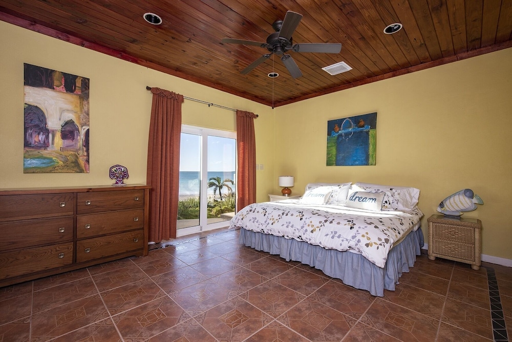 Sand Dollar At Ten Bay Beach 4 Bedroom Home view 5