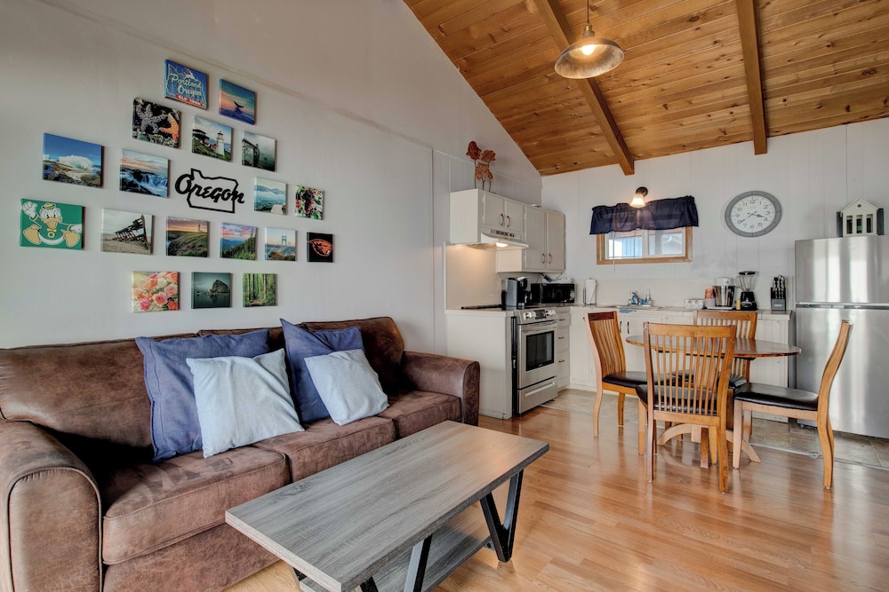Moolack Shores Inn