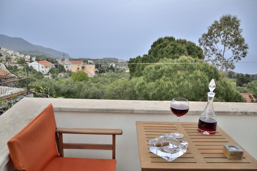 Mylo Villa