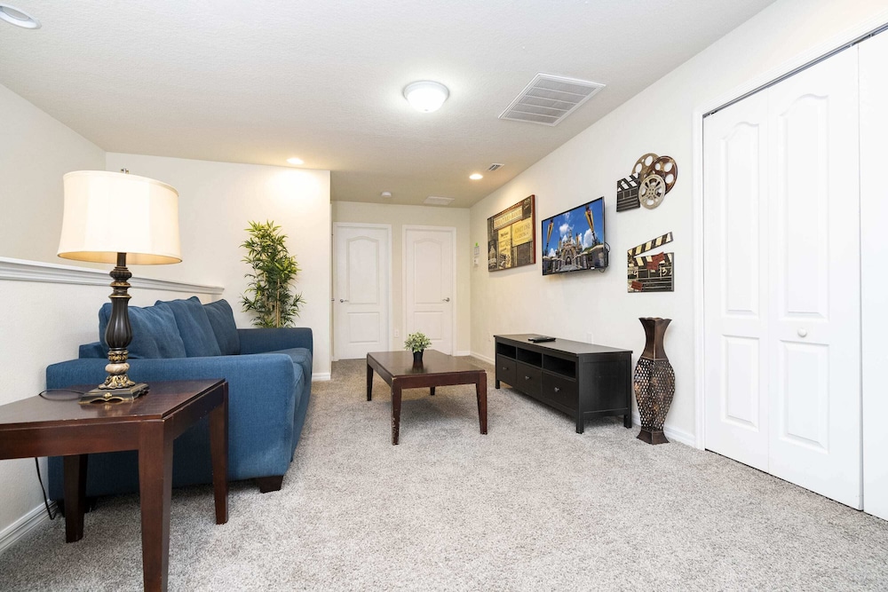 Stunning 5 Bd w/ Pool Close to Disney @ Windsor Westside 2015