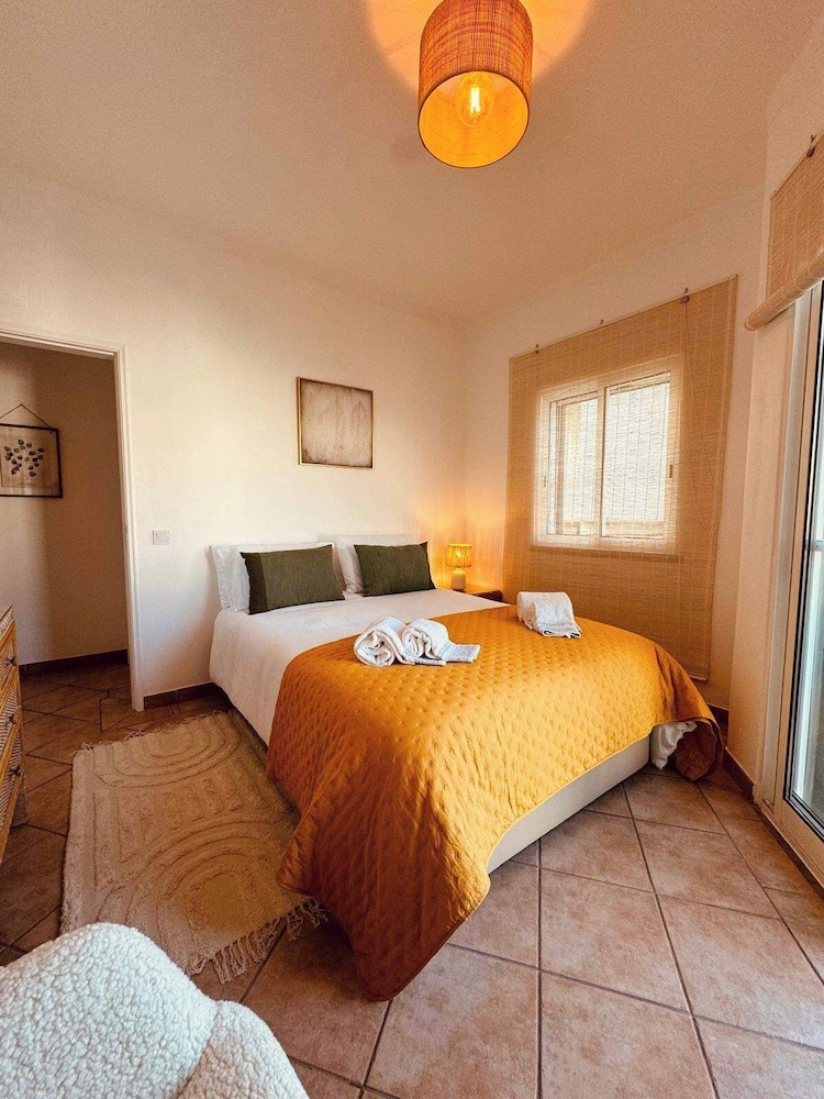 Cosy 3 bed Apartment Albufeira Old Town