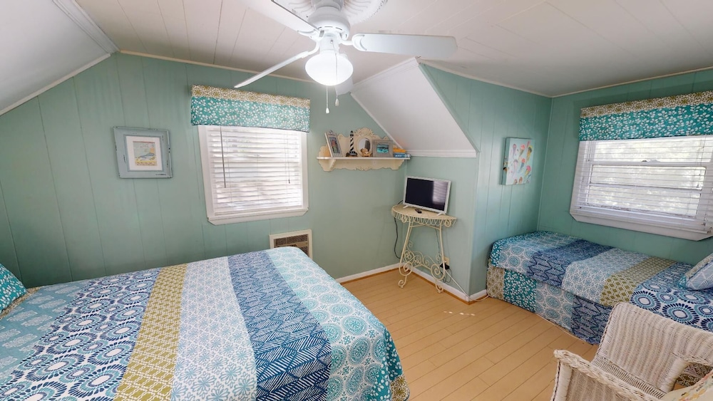 Under The Tybee Sun by Tybee Vacation Rentals