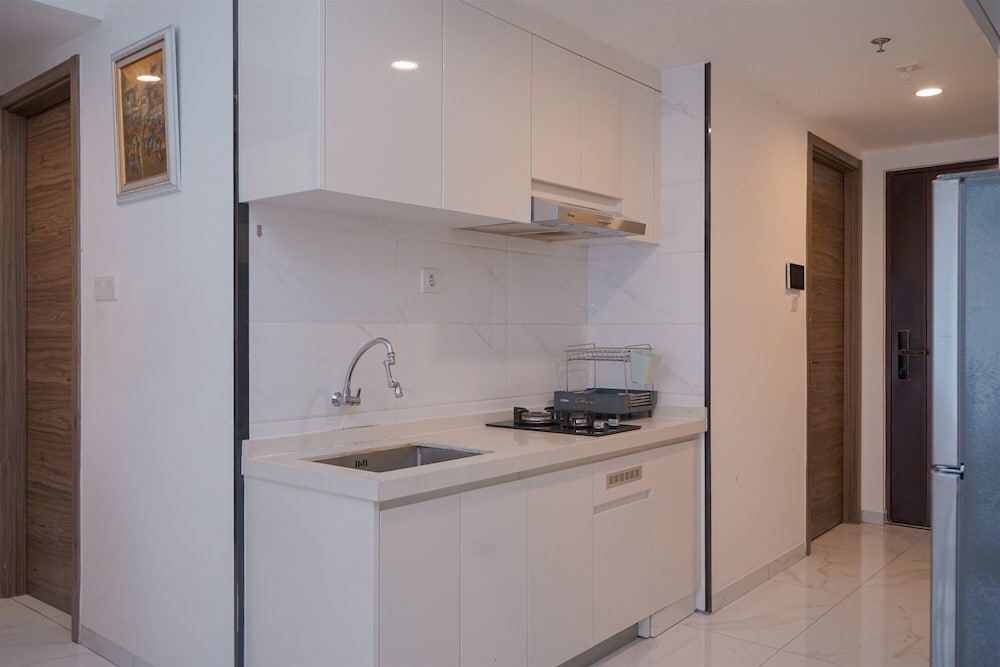 Simple Look 3Br Apartment Near Aeon Mall At Sky House Bsd