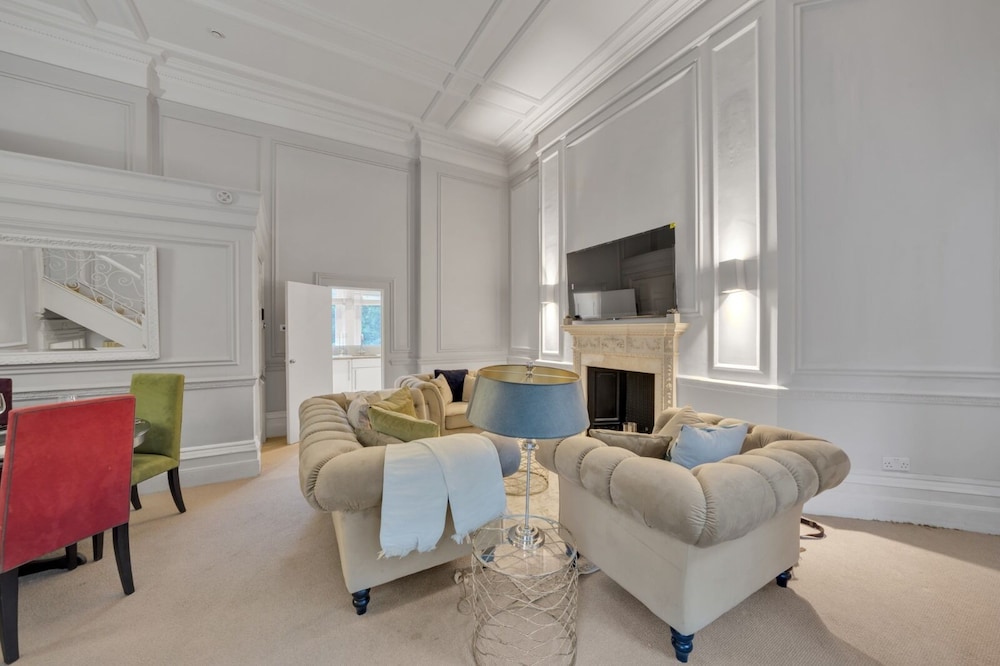 The Knightsbridge Residences