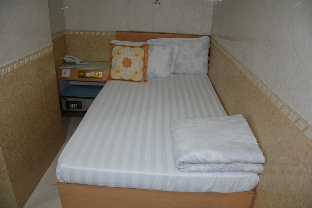Everest Guest House