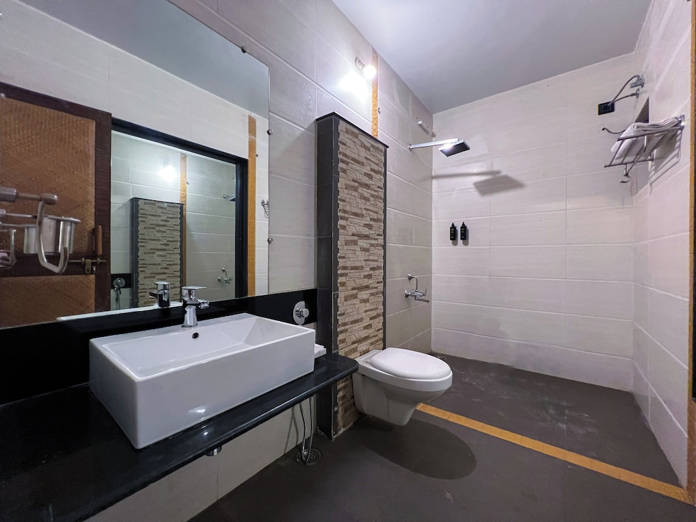 Yash Resort
