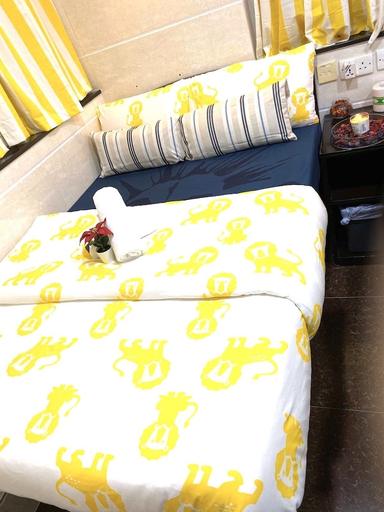 Delta Lounge