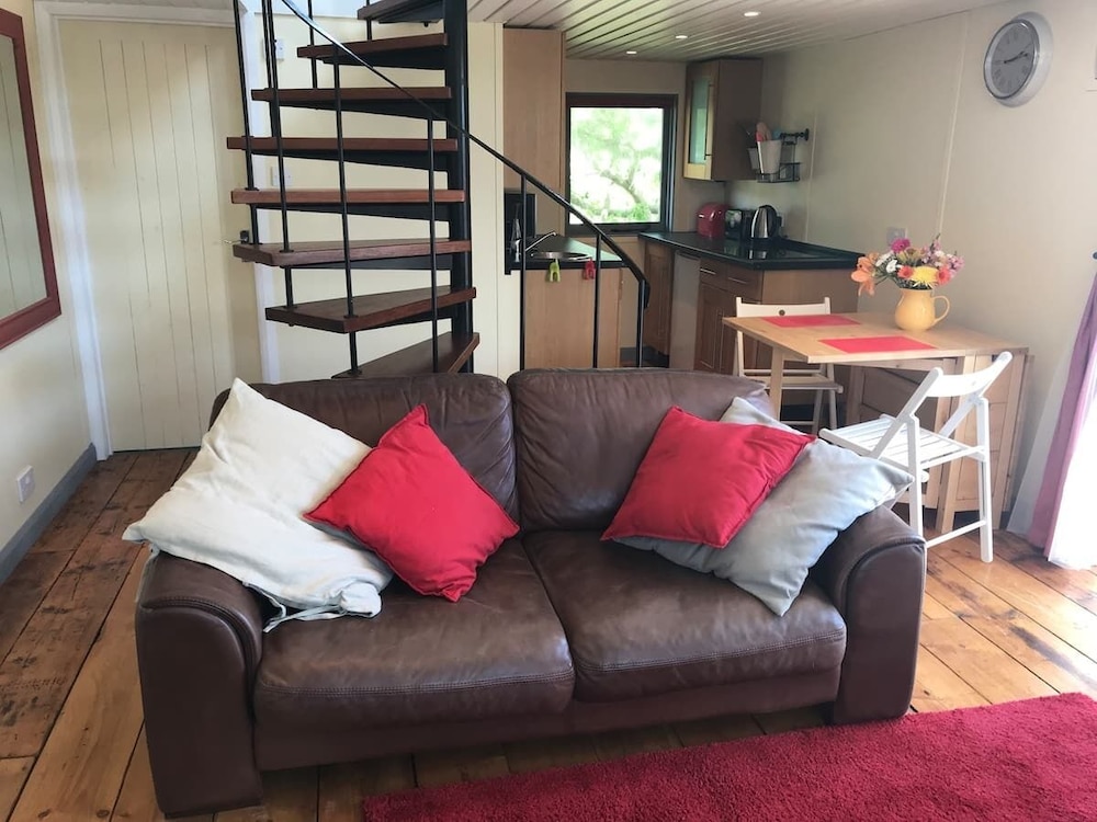 Heatherbell Accommodation view 3
