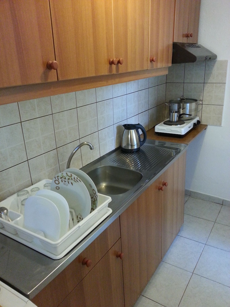 Vintage House-Vori-Rent Rooms view 2