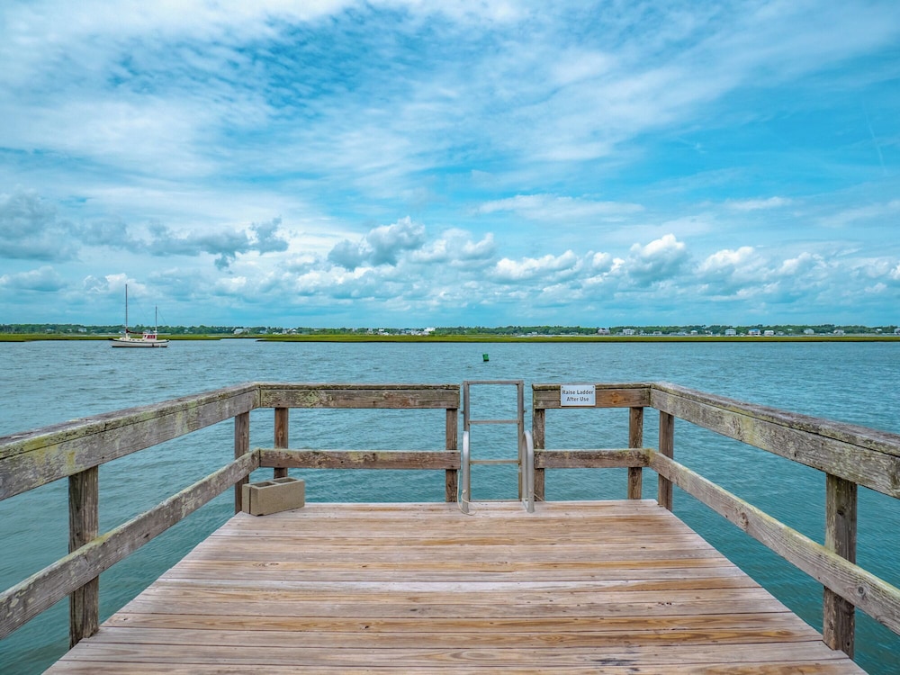 Eagles' Landing by Topsail Realty