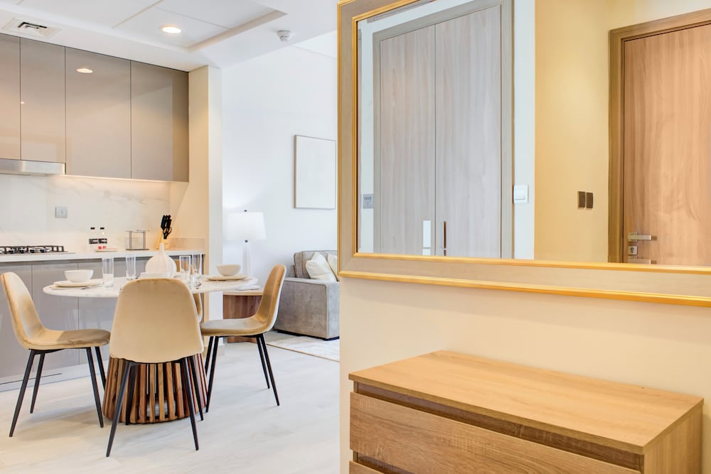 Farhad Azizi Residences - Al Jaddaf