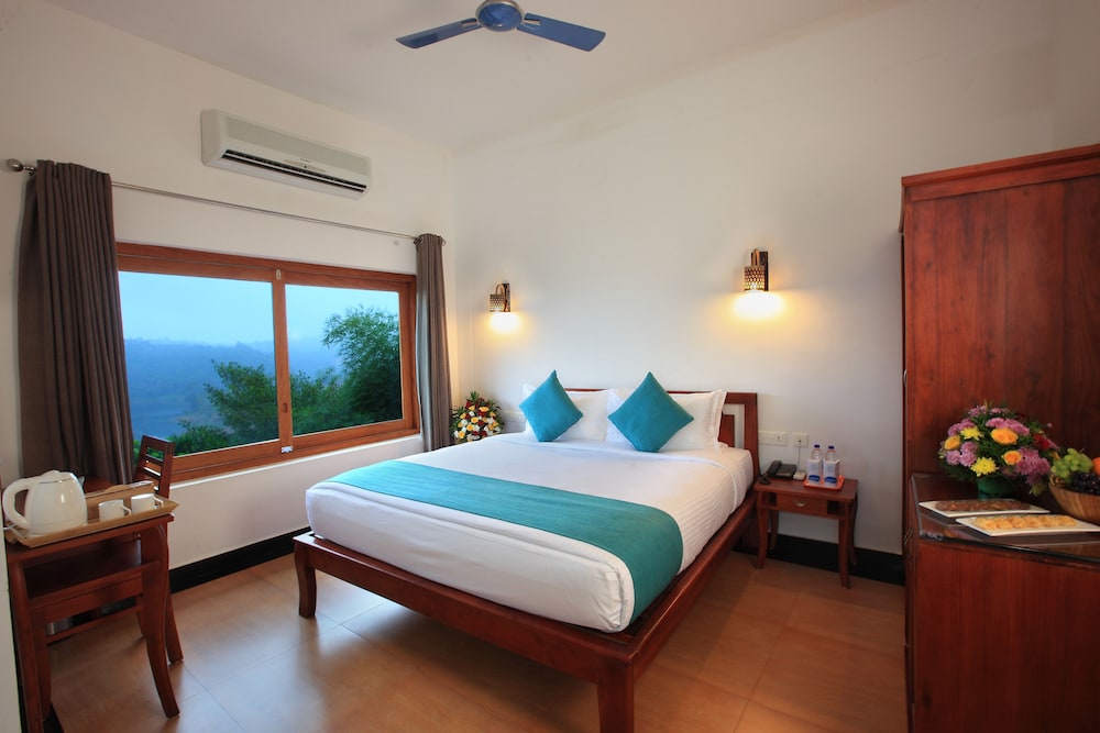 Arayal Resorts: A Unit of Sharoy Resort, Wayanad