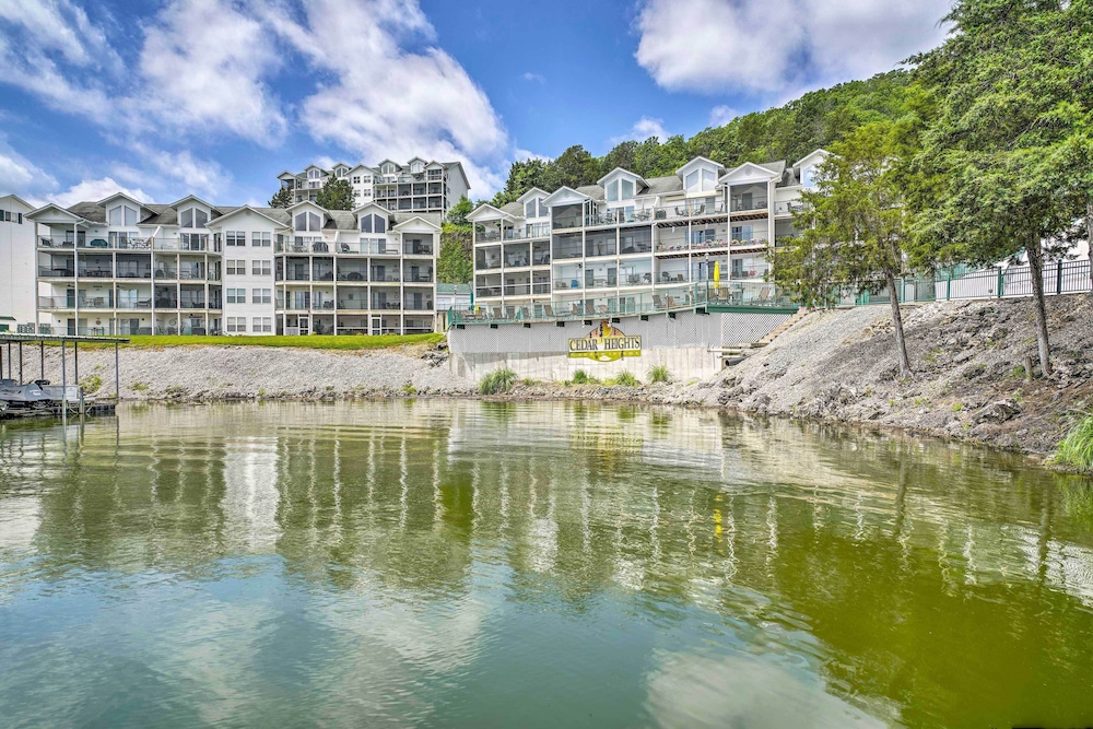 4 Mi to Dtwn: Gem w/ Lake Access in Camdenton