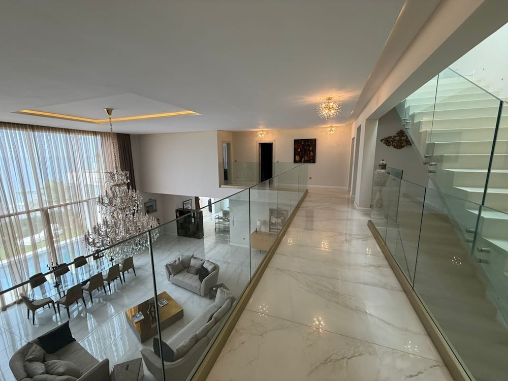 Villa Italia Somone Luxury Hotel