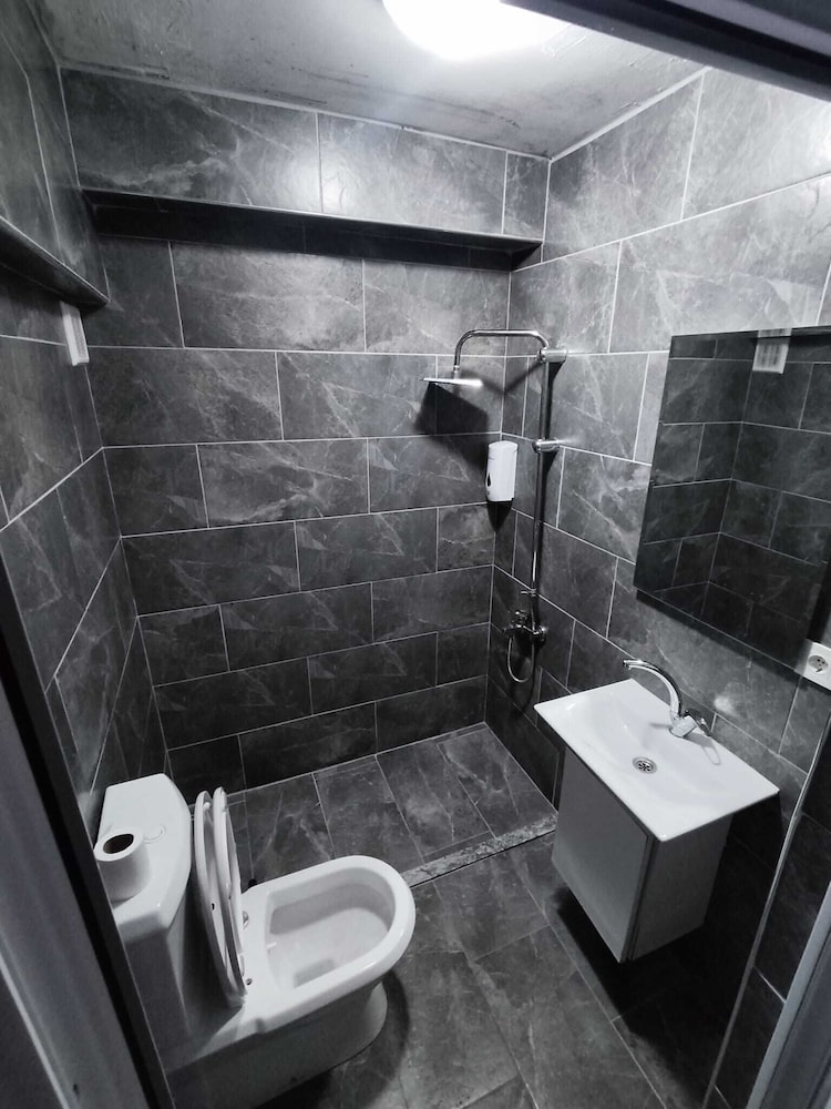Zirkon Suit Otel
