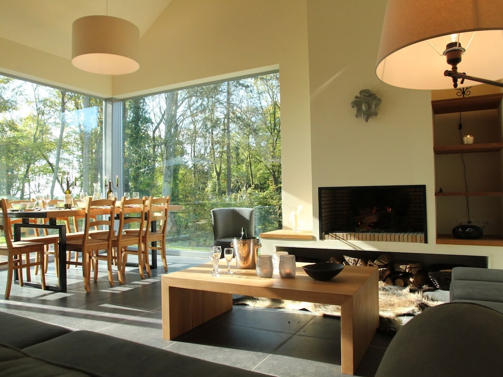 Forestview Family Home