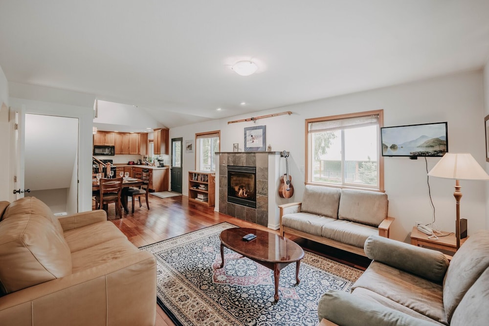 77mbr - Wi-fi - Fireplace - Pets Ok - BBQ