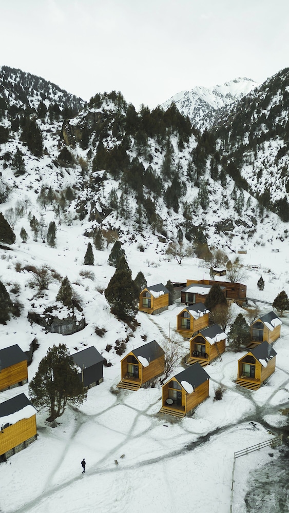 Rayan Eco Resort Sary Oi