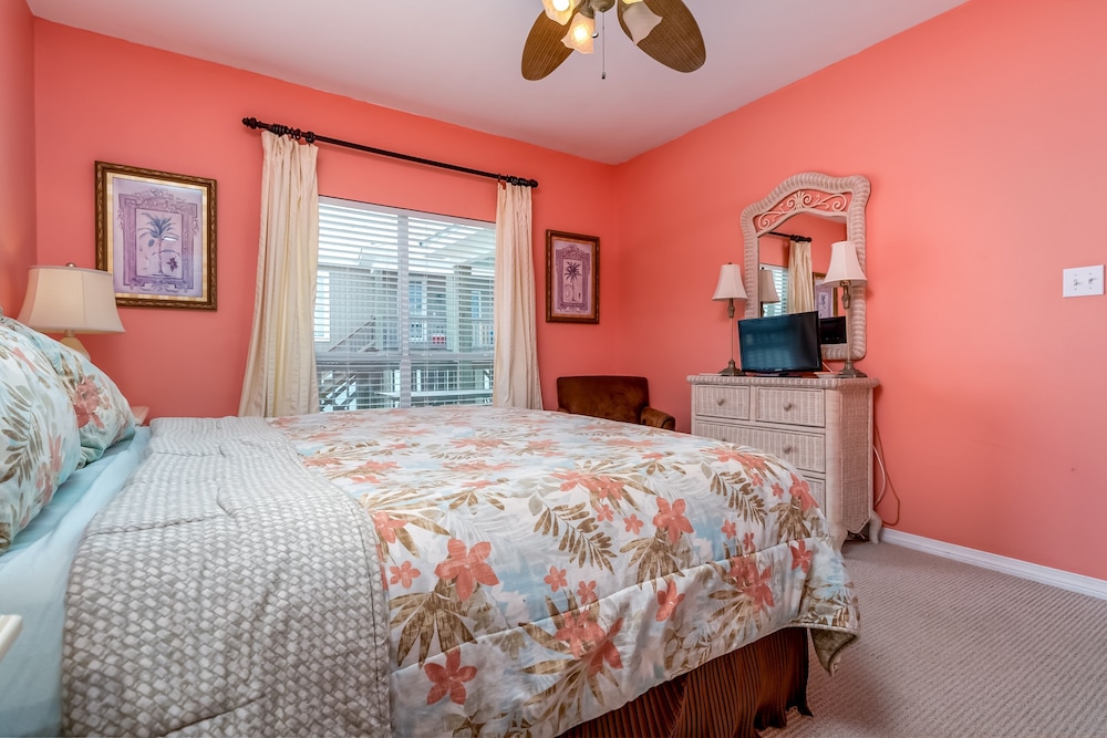 Beach Break - Pet Friendly! Relax With Friends, Family, And Mans Best Friend! 4 Bedroom Home by RedAwning view 2