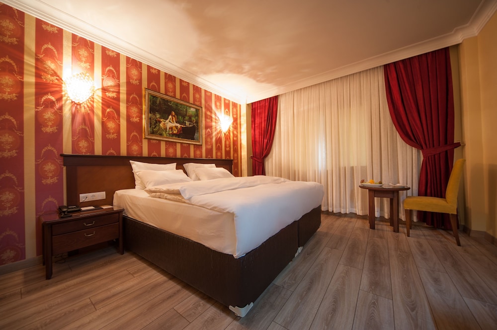 Golden Lake Otel - Image 36