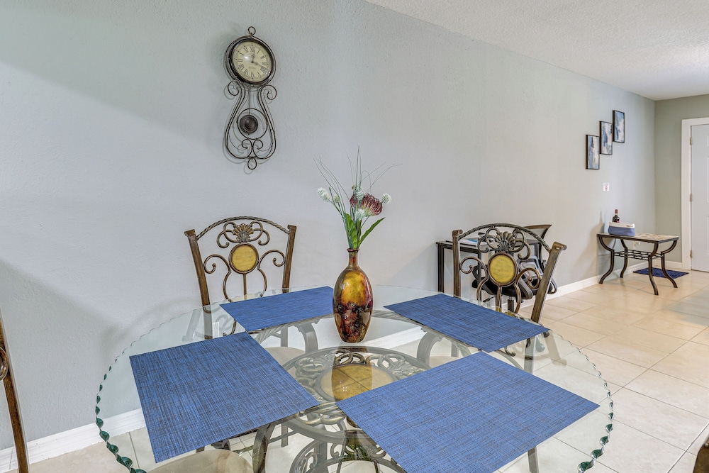 Within 10 Mi of Fort Pierce Beaches! Bright Duplex