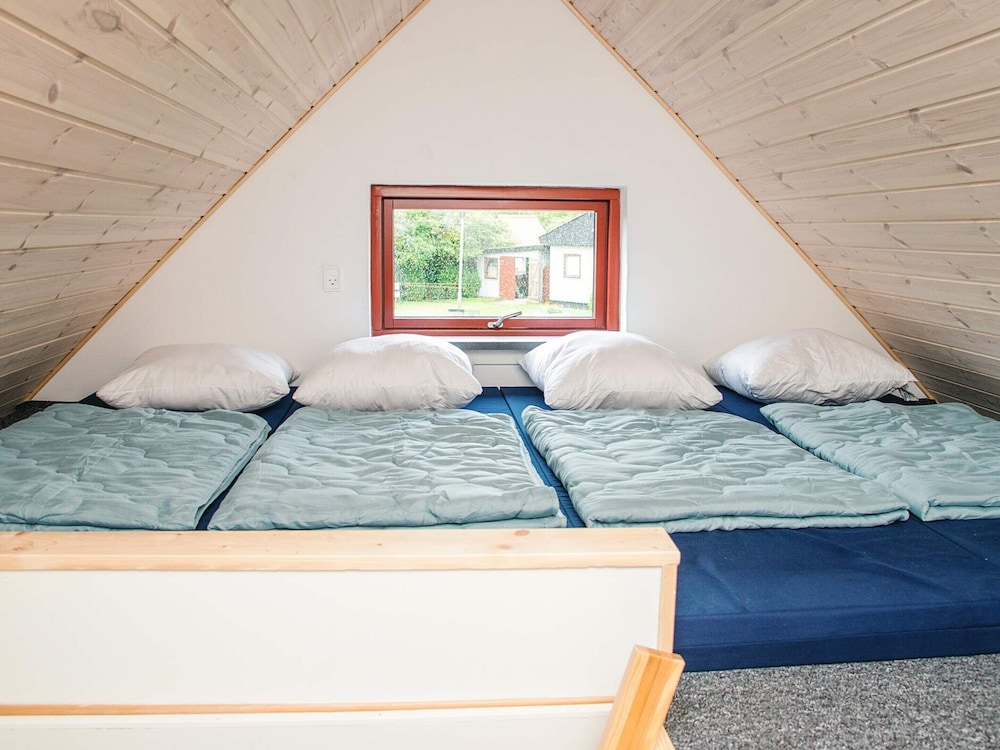 6 Person Holiday Park Home in Grindsted