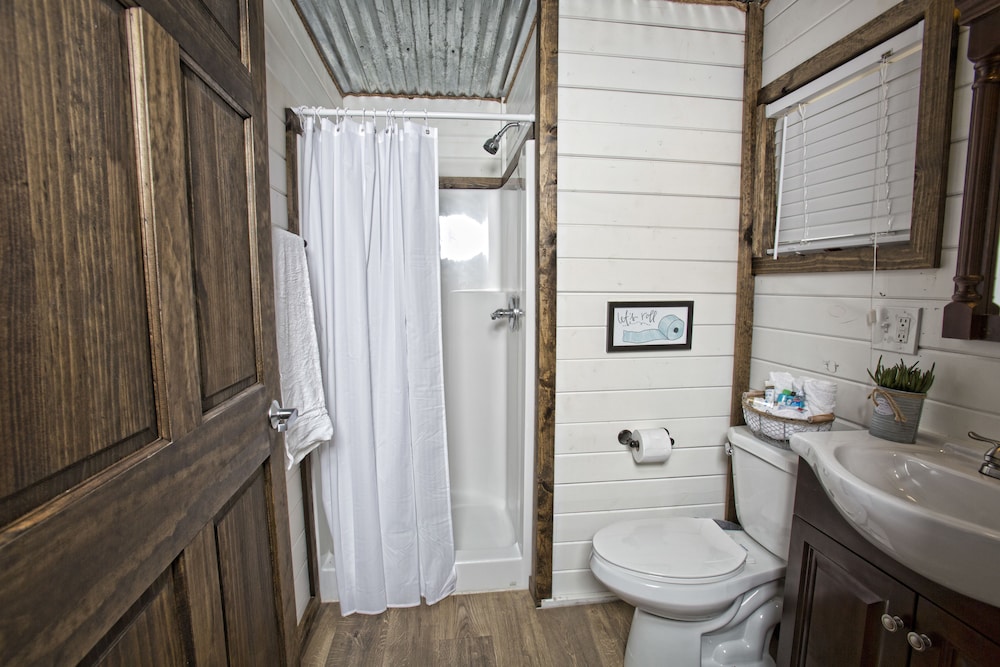 Stateline Cabins  RV - Property Image 13