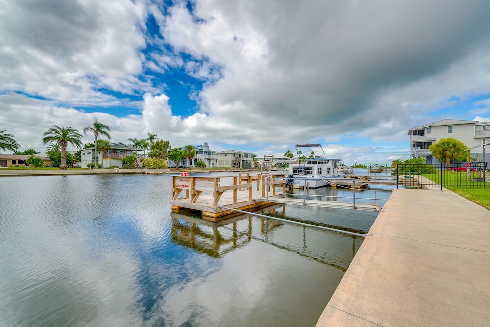 Hernando Beach Waterfront Home w/ Boat Dock & Deck view 2