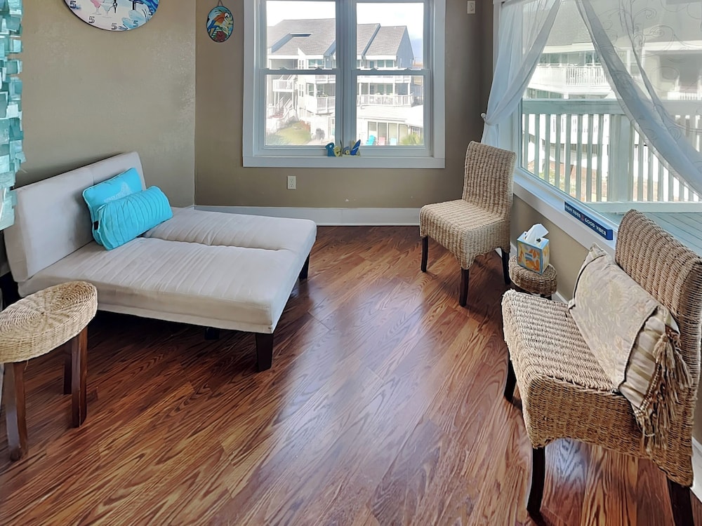 Fantasea Cove by Silver Sands Vacation Rentals