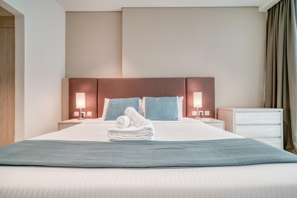 Prestigious 1BR Escape at The Palm