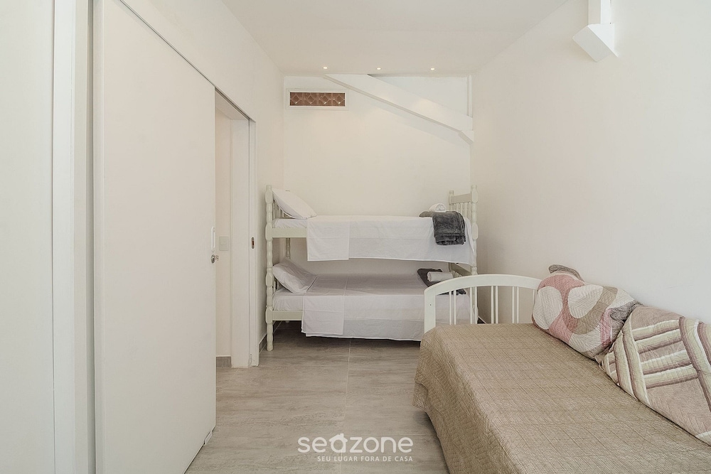 5BR House w/ Gourmet Area 400m From Beach Rfi0316