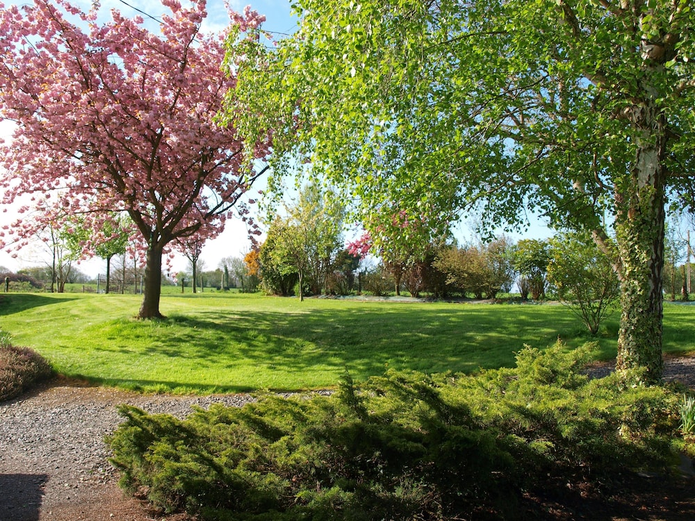 Normandy Getaways at Mis Harand
