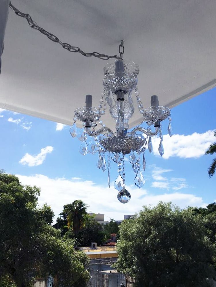 Chandelier 202