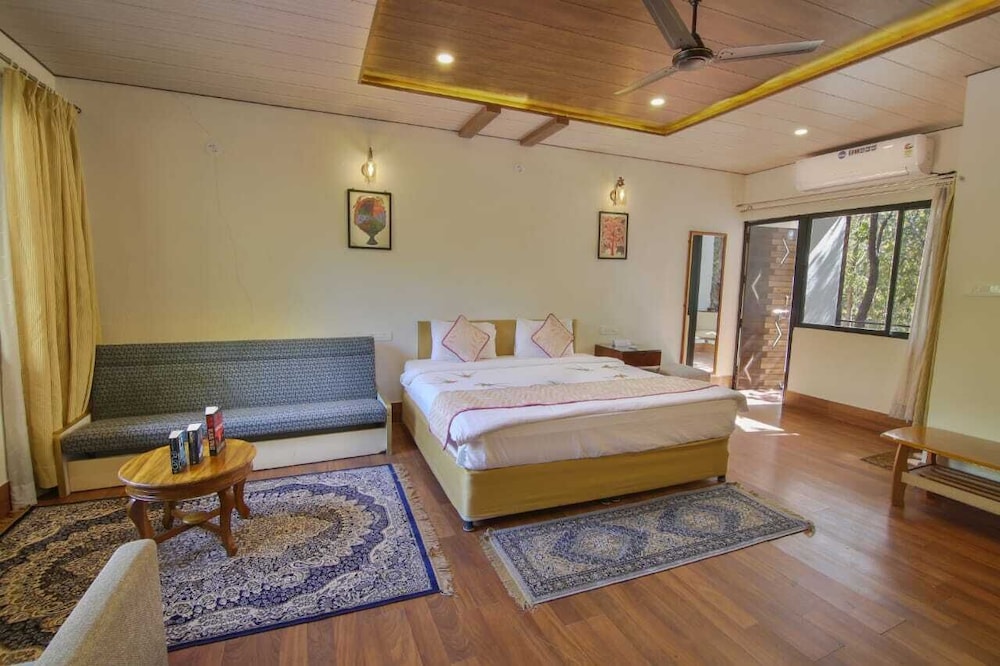 Wilderness camp Resort Pench