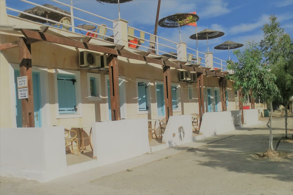 Santorini Camping & Hostel