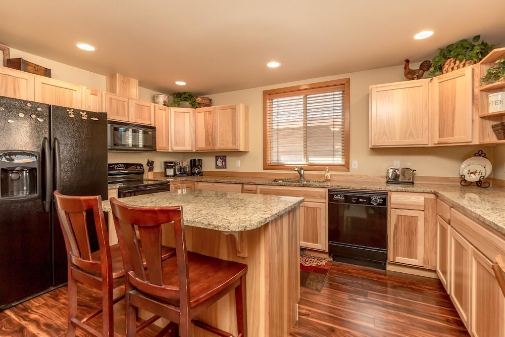 Wintergreen Lodge