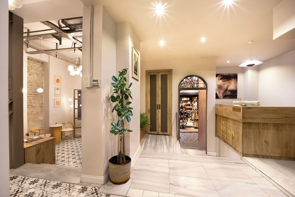 Sanatlar Oteli Galata - Image 36