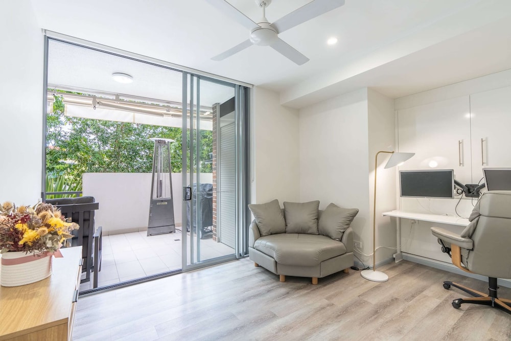 Best Location 2-bed With Gym, Pool 7-min From CBD