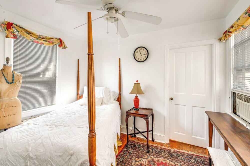 1 Mi to Old Town: Historic Area Gem in Alexandria