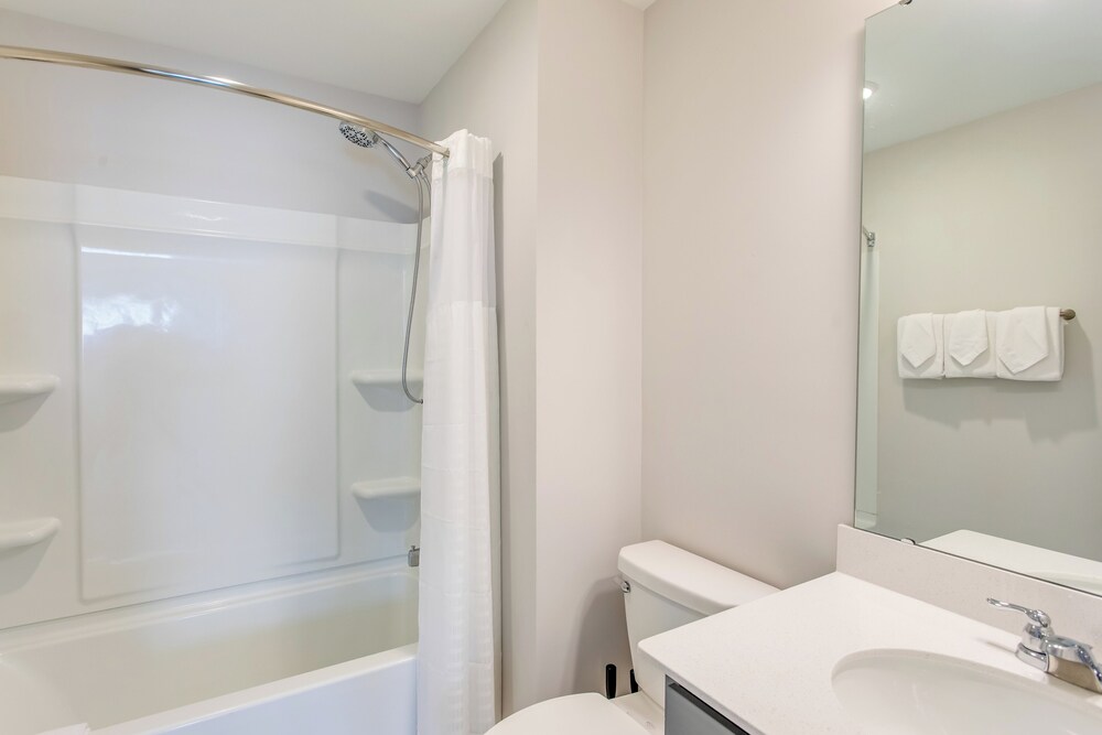 Fish, Swim & Unwind: Retreat in Ocean Isle Beach!
