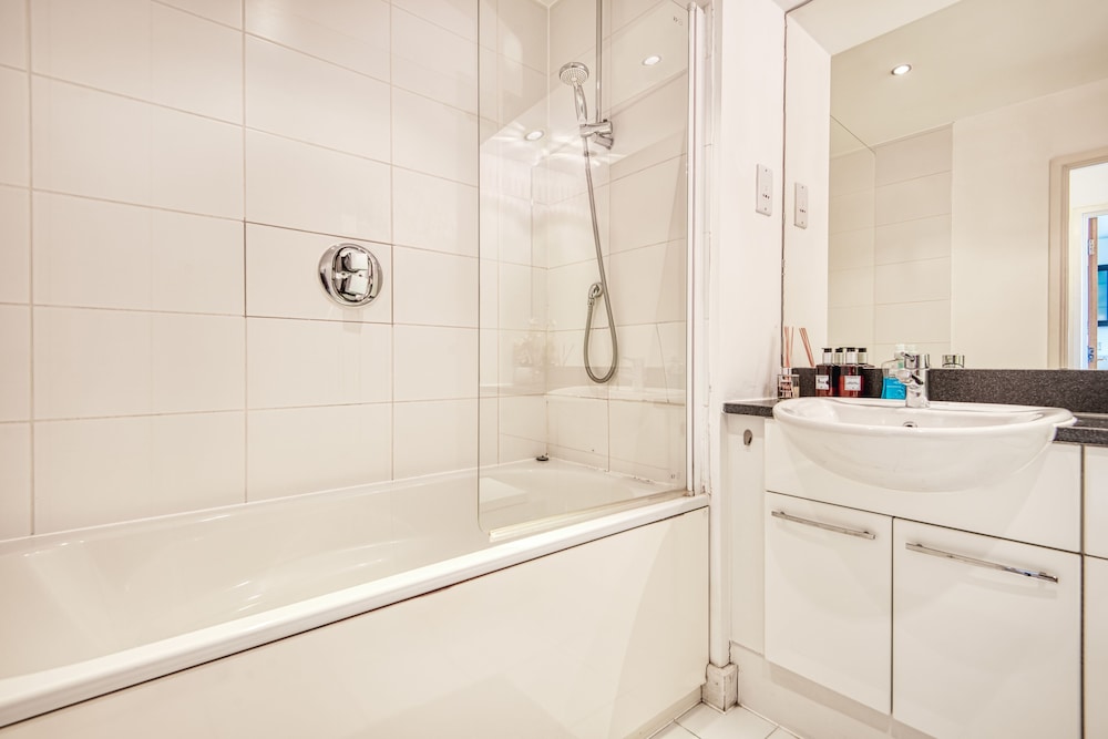Adriatic One Bed and Bath Apartment