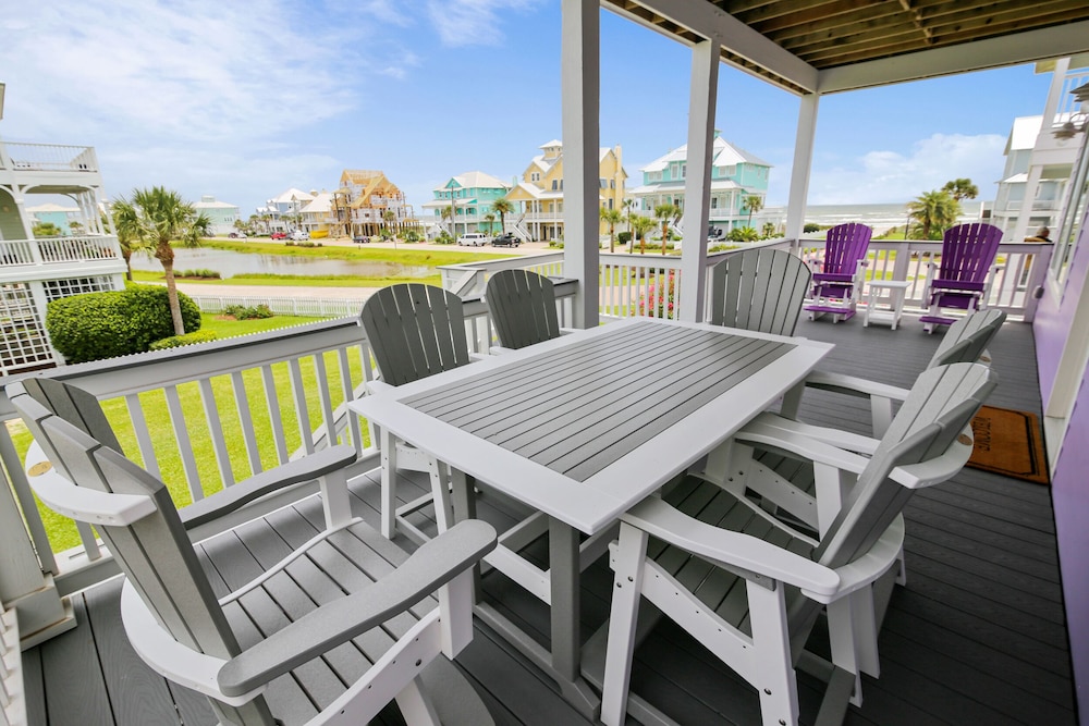 The Conch Castle by Ryson Vacation Rentals view 2
