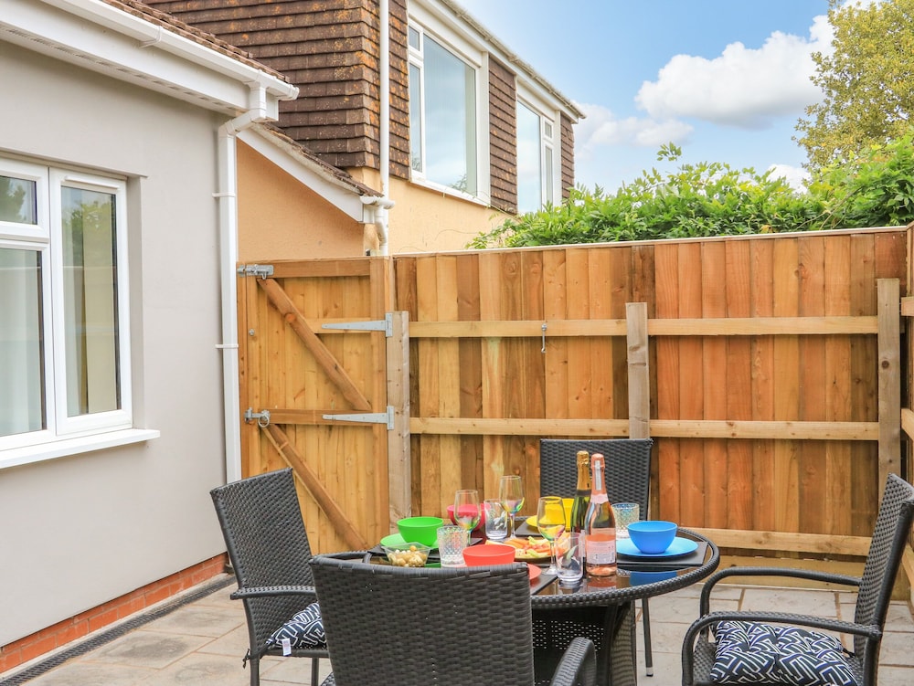 Sawtons Cottage 1