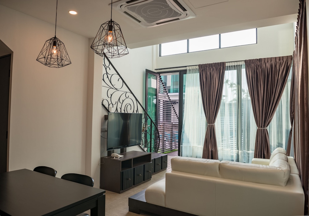 Hermitage Boutique House