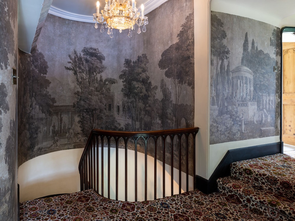 Fernhill Castle